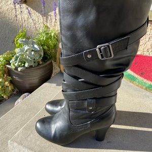 Womens black boots with heel